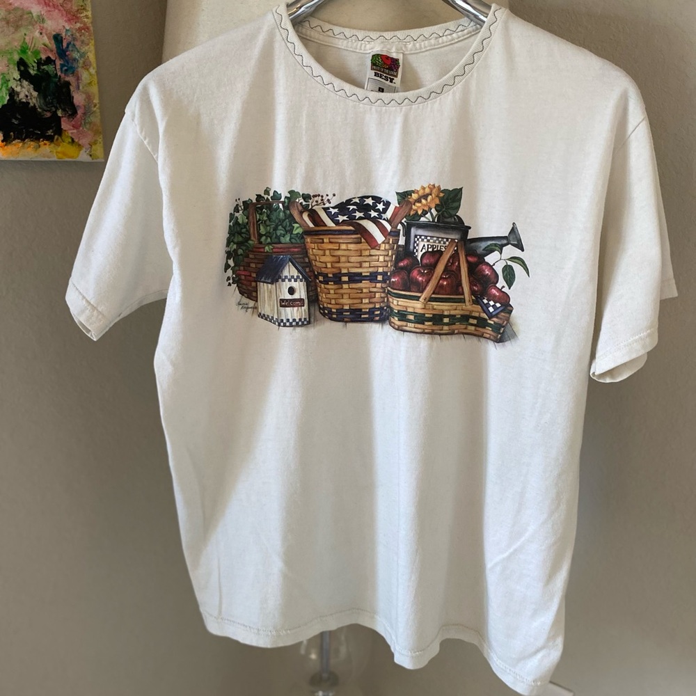Vintage Fruit of the Loom White T-Shirt with Basket Graphic